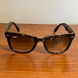 Ray-Ban Folding Wayfarer RB4105 710/51 50-22 140